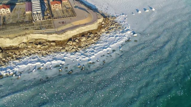 замёрзшее море в Актау, 16.01.2023 смотреть онлайн