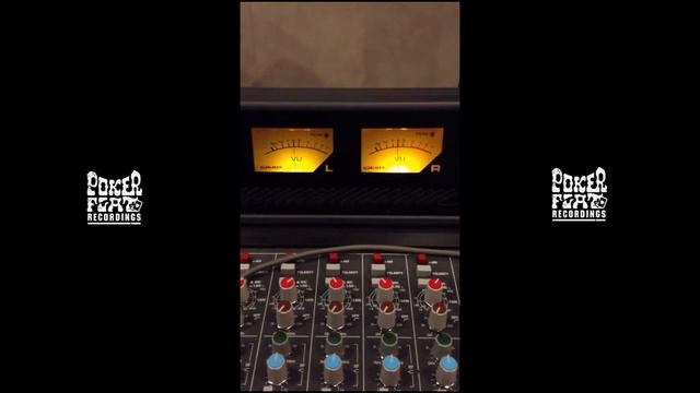 Steve Bug: Pelican Glide (YouTube teaser) смотреть онлайн