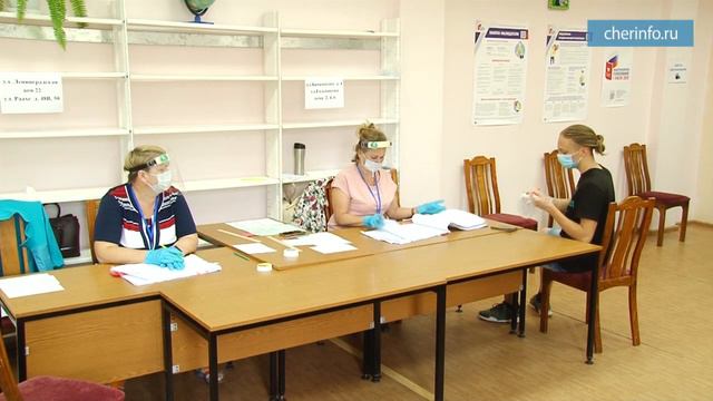 Молодой человек впервые голосует смотреть онлайн