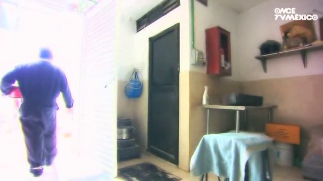 Documental - Vivir De La Muerte