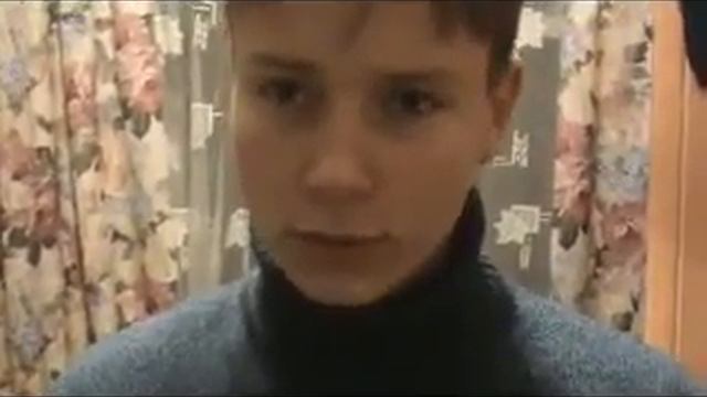 Пацан бухой пришел домой, отец заснял на камеру! Ржач) смотреть онлайн