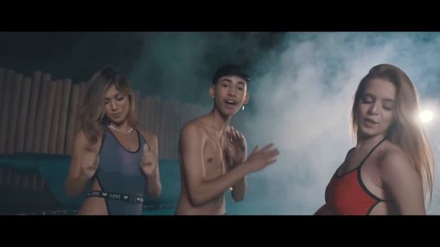 E QUE HOJE VAI TER FESTINHA (TACA A XERECA PRA MIM) -MC Kaique da VP (prod DJ Skype) (clipe oficial смотреть онлайн