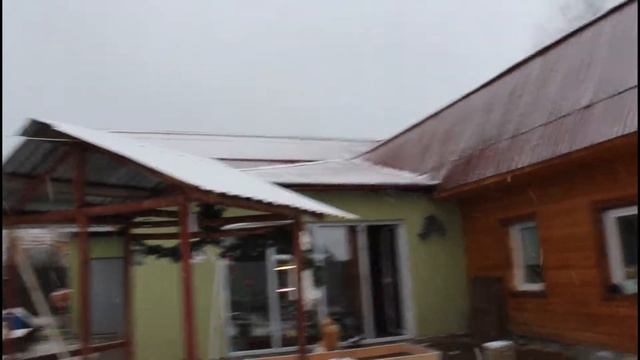 шел снег и 6 день самоизоляции. Я, Акита и Овчарка. Обзор участка смотреть онлайн