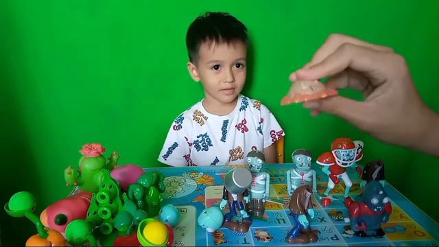 Большая коробка зомби против растений 