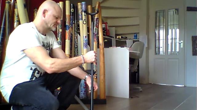 Didgeridoo Stand смотреть онлайн