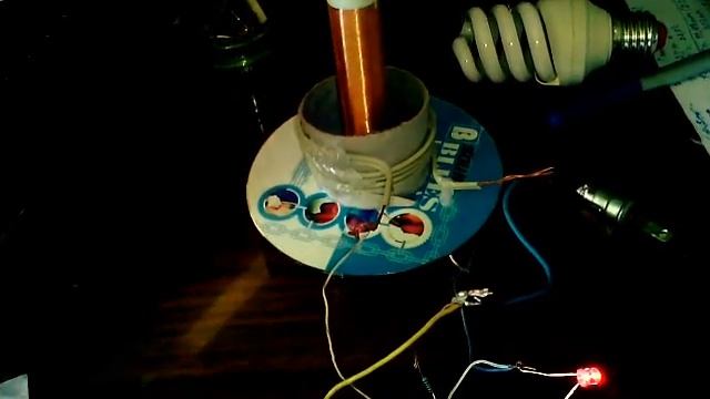 Катушка тесла, на транзисторе 2222 смотреть онлайн