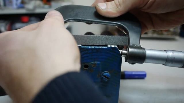 Доводка до ума настольного токарного 1Д601. Часть 8 смотреть онлайн