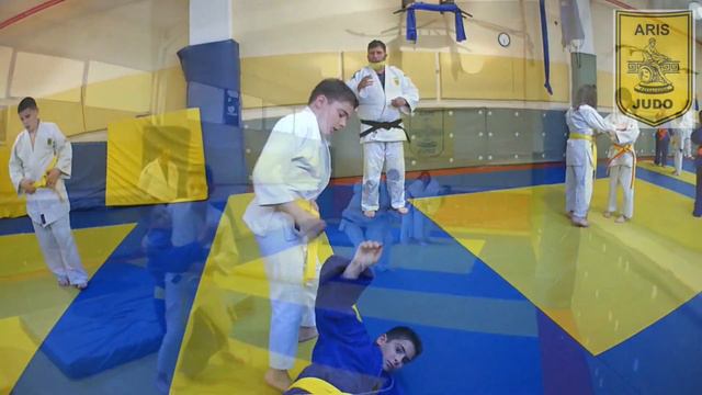 Judo training at ARIS judo club, Thessaloniki. смотреть онлайн