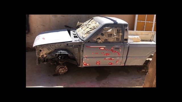 Restaurando una Mazda B2000 смотреть онлайн