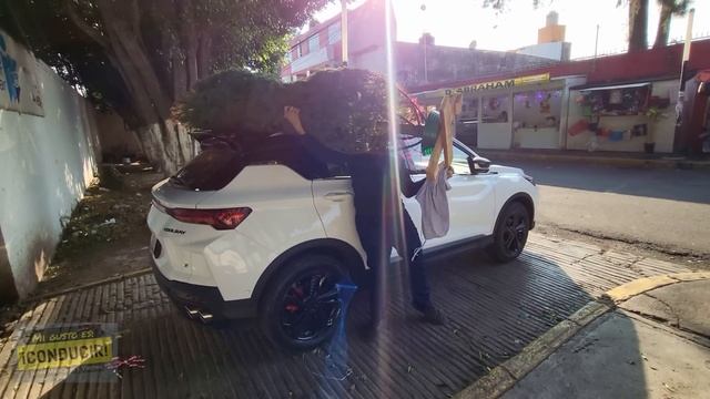 Regalamos ÁRBOL de NAVIDAD a casa hogar con GEELY COOLRAY 2024 смотреть онлайн