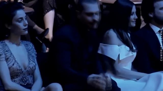 Идут года...- (Cagatay Ulusoy & Leyla Hazal Kaya) смотреть онлайн
