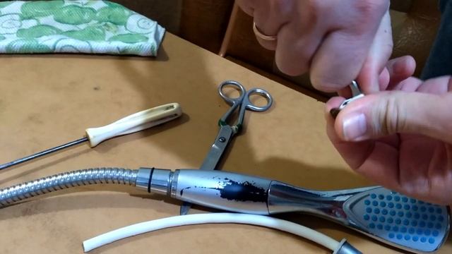 ? Ремонт шланга смесителя за 3 минуты! Так просто. смотреть онлайн