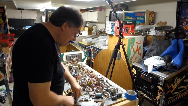 1985 Williams Pinball Sorcerer Playfield Wiring Removal #Williams #Sorcerer #pinball смотреть онлайн