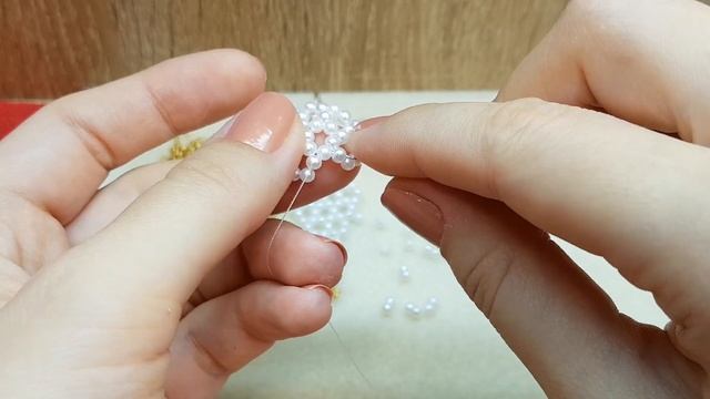 Pearl earrings/How to make earrings/Bead earrings/Жемчужные серьги/Серьги из бисера @spacexusachann смотреть онлайн
