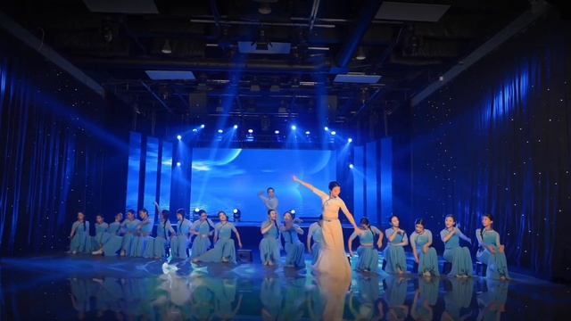 啶步桥 完整版 Happy Linda Dance Studio 加拿大??多伦多琳达舞蹈艺术学校 смотреть онлайн