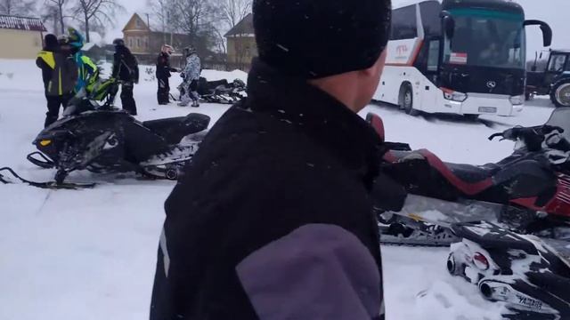 Покатушки, снегоход, сборы