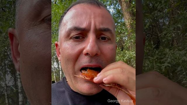 Много шашлыка. Жарим трех ягнят на вертеле. Фестиваль квадроциклистов. смотреть онлайн
