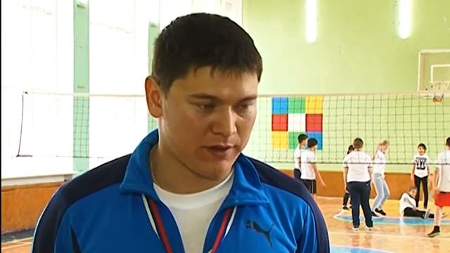 Булат Козаев, руководитель плавательного комплекса из села Большая Черниговка смотреть онлайн