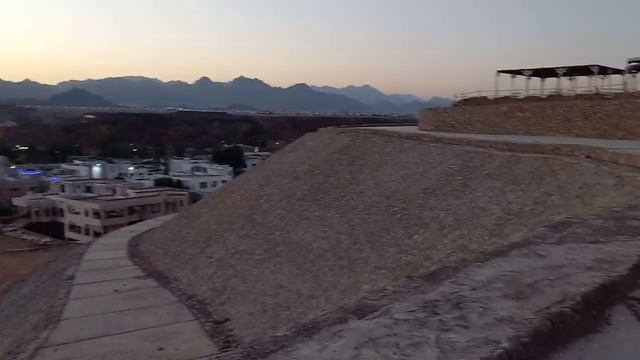 БРОСИЛ ВСЕ И НАВСЕГДА УЕХАЛ В ЕГИПЕТ. КАК Я СТАЛ БОМЖОМ. ДАУНШИФТИНГ - ПУТЬ К СВОБОДЕ смотреть онлайн