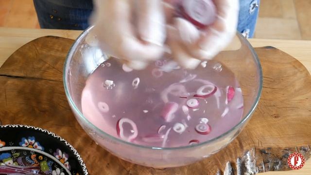 Скумбрия малосоленая с маринованным луком. Проверенный рецепт. смотреть онлайн