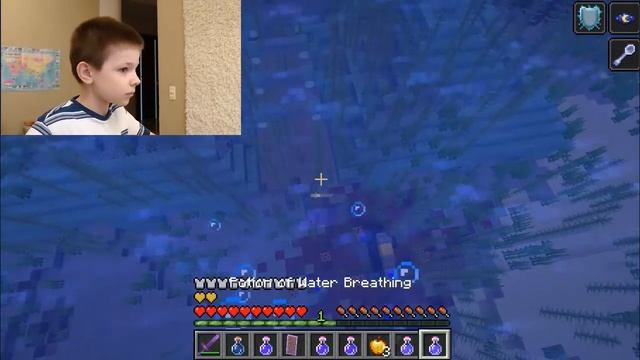 я исследую океанские монументы в Майнкрафт смотреть онлайн