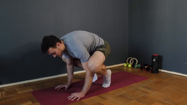 УЧИМСЯ СТОЯТЬ НА РУКАХ. Лягушка смотреть онлайн