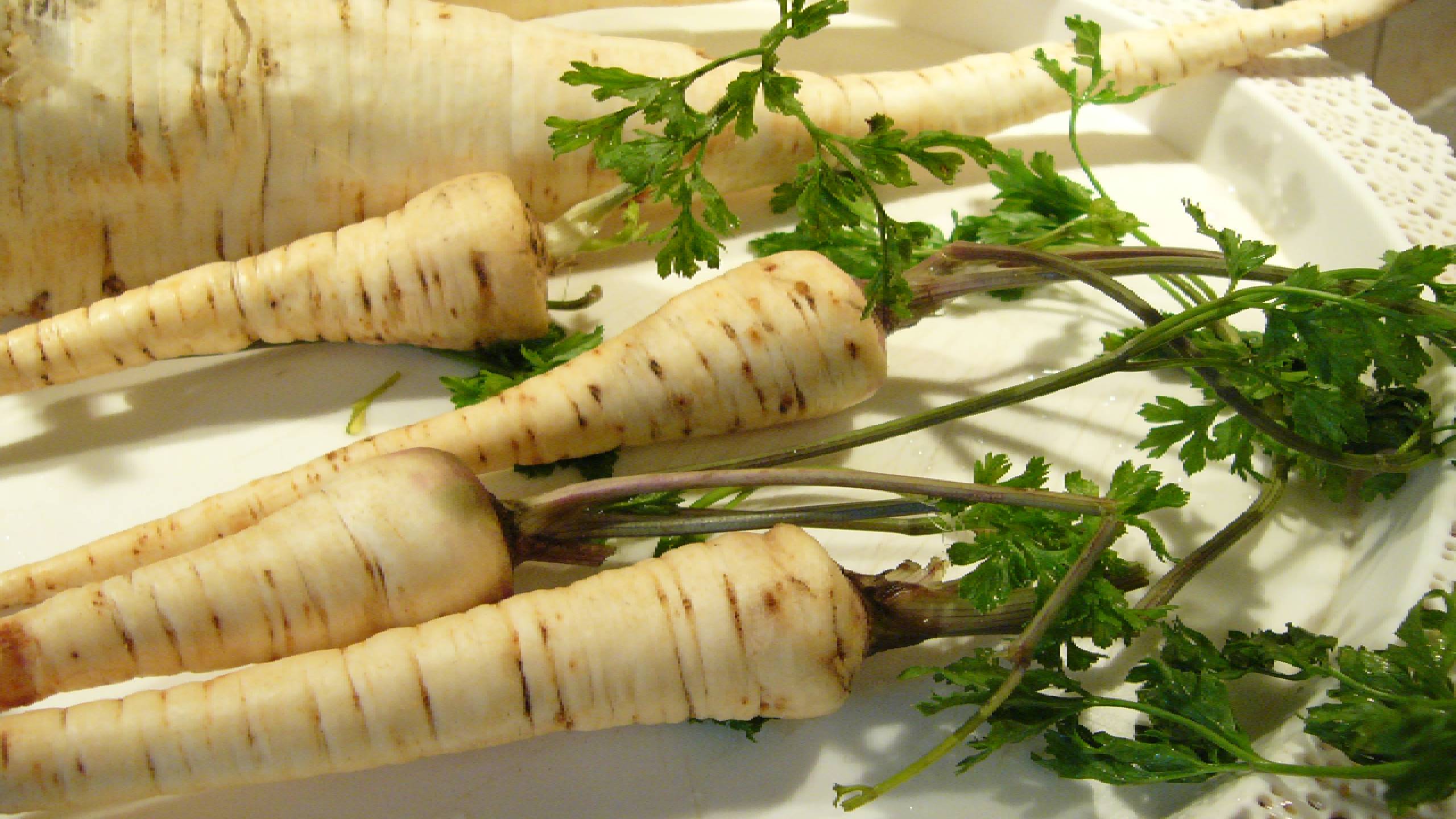 Как я готовлю корневую петрушку на зиму. смотреть онлайн