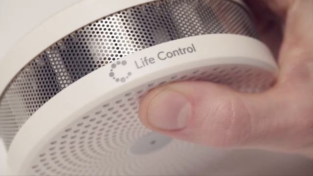 Датчик дыма LifeControl. Сброс датчика. смотреть онлайн