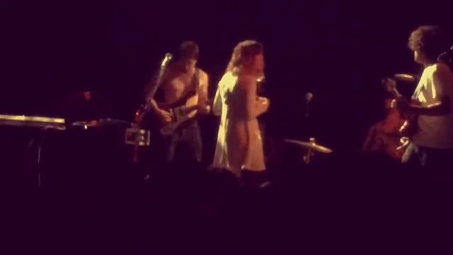 Crystallized/Je Me Perds de Vue - Melody's Echo Chamber (Live @ the Music Hall Of Willamsburg 8/25/ смотреть онлайн