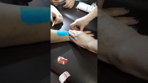 Тейпирование кисти