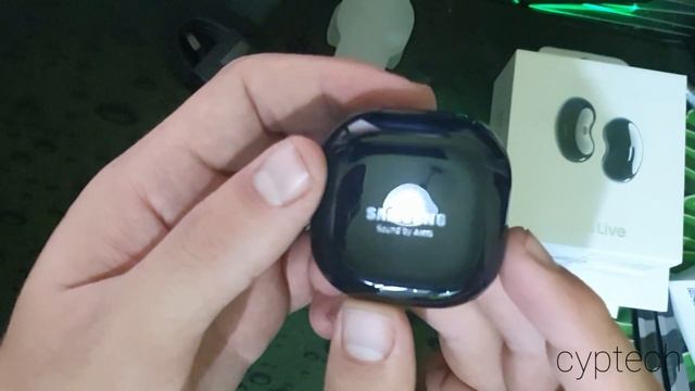 Galaxy Buds Live Unboxing смотреть онлайн