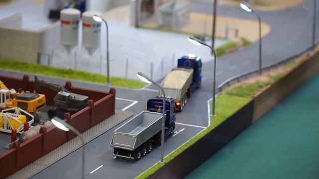 SUPER MICRO RC 1/87 SCALE MODELS! RC TRUCKS, RC EXCAVATOR IN ACTION смотреть онлайн