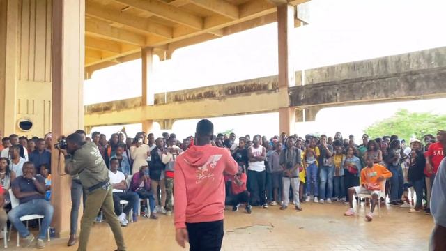 maillot jaune prestation Libreville Gabon смотреть онлайн