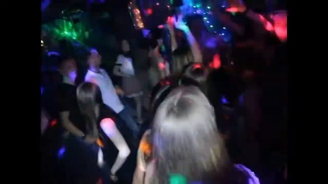 Вечеринка в кафе-клубе «21 век» смотреть онлайн