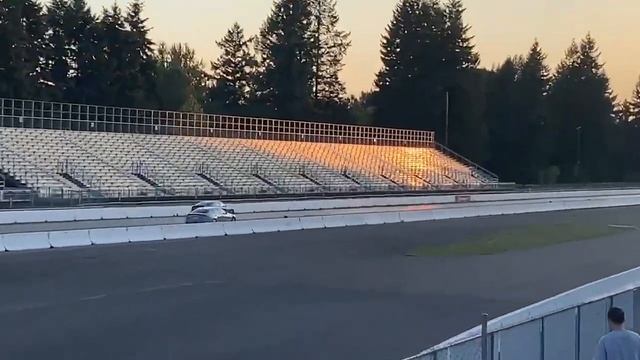 Kia Stinger RWD GT vs AWD, quarter mile #1 смотреть онлайн