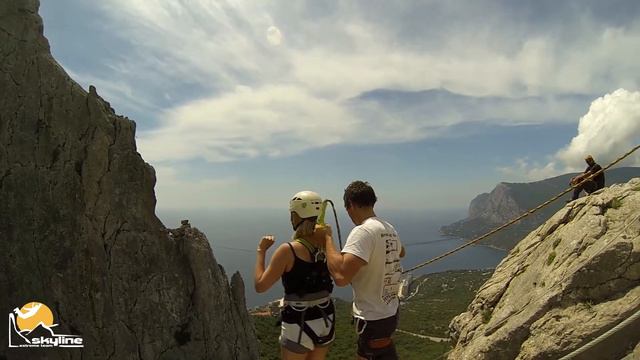 Катя Ильяс-кая Роупджампинг в Крыму с командой Скайлайн смотреть онлайн