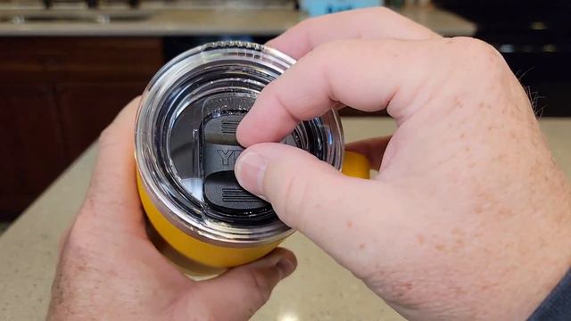 I LOVE YETI Rambler 20 Oz Travel Mug With Stronghold Lid Alpine Yellow Review