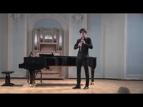 Э. Денисов. Соната для кларнета соло. Исполняет Никита Карасев, класс преподавателя Петрова Е. А. смотреть онлайн