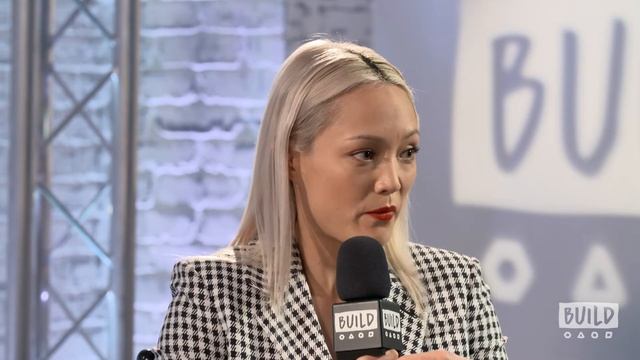 Pom Klementieff Talks "Guardians of the Galaxy Vol. 2" смотреть онлайн