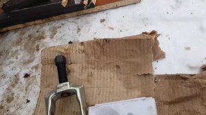 Снятие нижней шаровой опоры при помощи съёмника на Газели Некст.