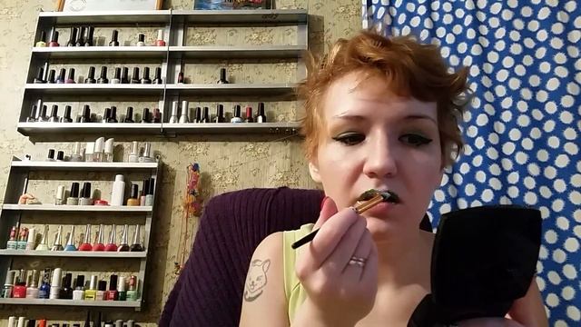 Блестящие губы своими руками смотреть онлайн