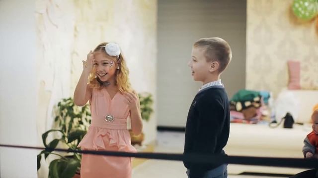 Детский день рождения (IZYM_VIDEO) смотреть онлайн
