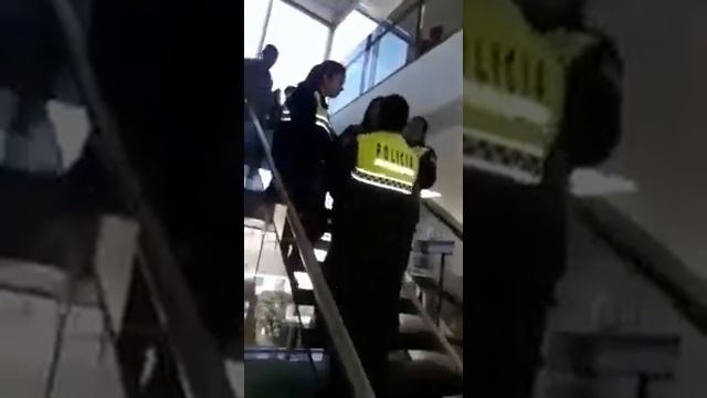 Hijo del poder la mafia organizada Goae hijo del vocal de la corte suprema смотреть онлайн