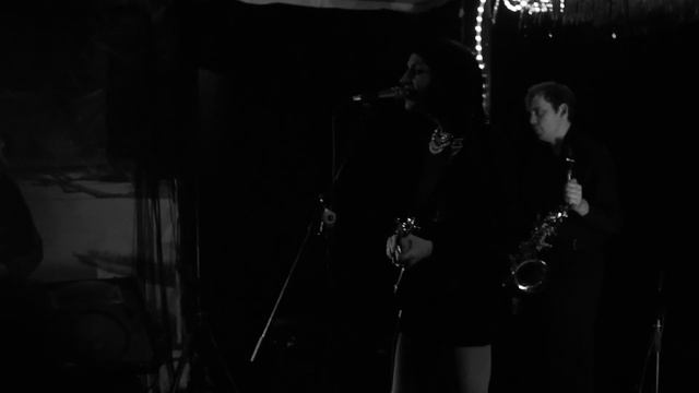 Cindy Lee - Tend to My Garden - 2018/11/14 - Le Diamant D'Or - Strasbourg, FR смотреть онлайн