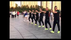 Chinese group shuffle dance