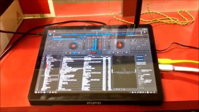 PIPO X12でDJ！ смотреть онлайн