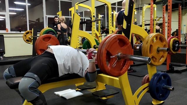 Д 5: Жим штанги лежа, 100 кг, 4 подход. смотреть онлайн