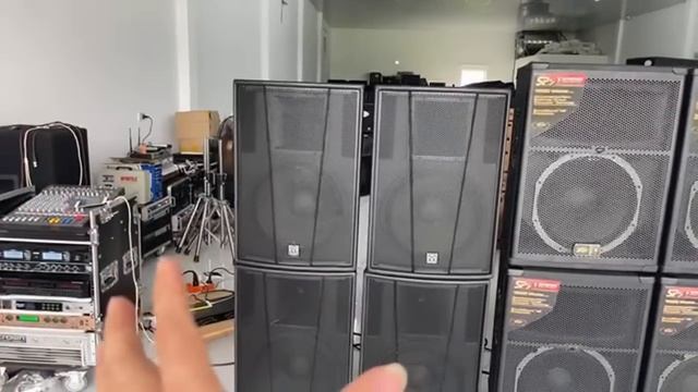 O2 đôi loa bass 40 giá rẻ Martin 40 và Pevey sp 5 bọ cạp 0971998555 смотреть онлайн