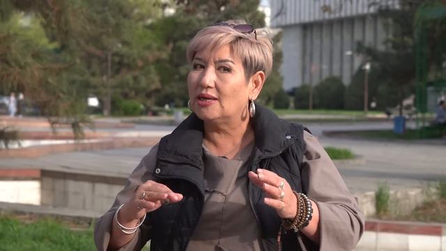 Айнура Тургунбаева (Сакиш): "Жакшы күндөрдө Бопуш түшүмө кирет" смотреть онлайн