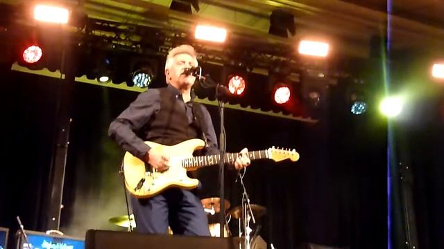 Manfred Mann´s Earth Band – Coburg 25.11.2016 - Do Wah Diddy - Medley смотреть онлайн
